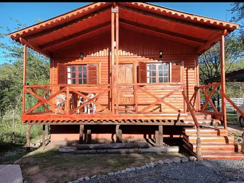 Casa 2 ambientes con 1 baño