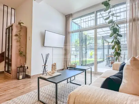 Casa 6 ambientes con 3 baños