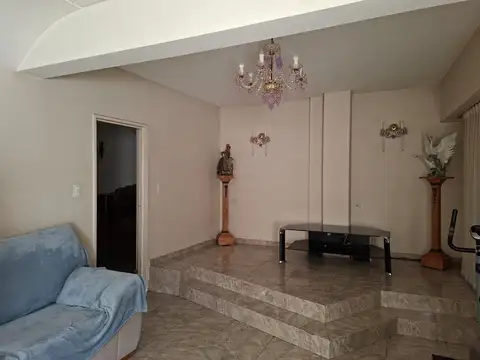 Departamento 5 ambientes con 3 baños