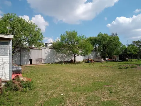 Terreno en Venta 83  mts Frente