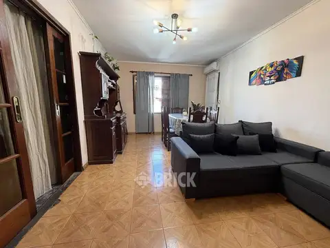 PH SIN EXPENSAS Y C/ENTR INDEP EN SARMIENTO AL 1700 - 156 M2 TOTALES IMPECABLE 2 SUITES
