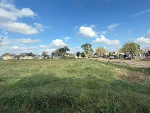 VENTA DE LOTE SOBRE ESQUINA - PILAR