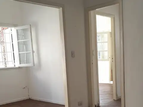Depto Tipo Casa 3 ambientes con 1 baño