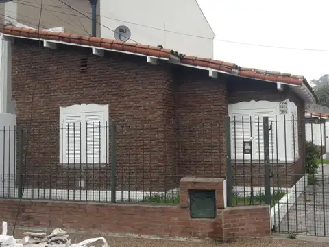 P.H de 3 ambientes con cochera descubierta