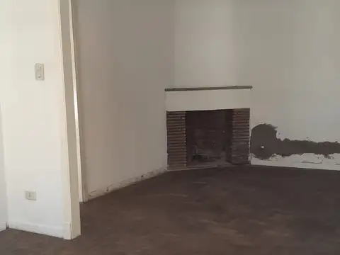 Depto Tipo Casa en Alquiler de 3 ambientes