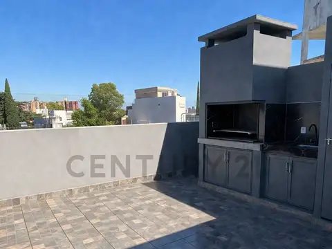 VENTA DEPARTAMENTO 4 AMBIENTES TIPO DUPLEX CON TERRAZA Y PARRILLA PROPIA - COCHERA OPCIONAL-
