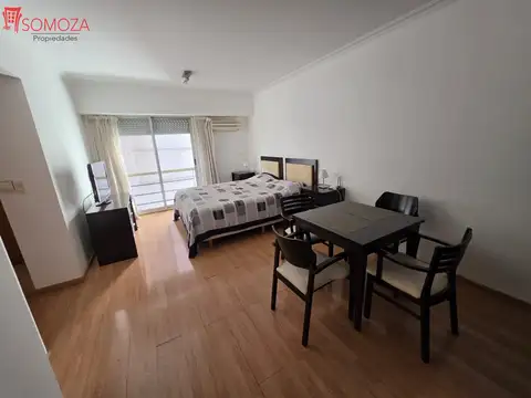 Departamento en Alquiler en Monserrat, $ 600.000