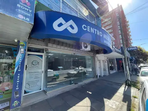 Av. Tapia de Cruz 341,  Local 2