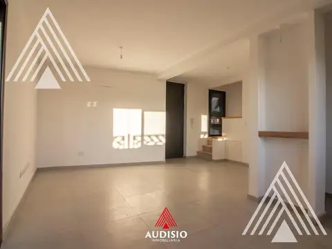 Depto Tipo Casa en Venta de 4 ambientes