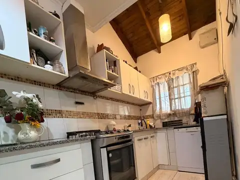 Casa en Venta con 1 cochera
