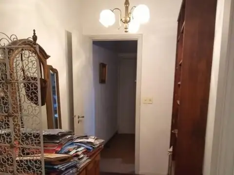 Avenida Eva Perón 5900, Piso 1°