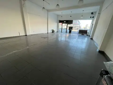 VENTA LOCAL COMERCIAL VILLA TESEI HURLINGHAM