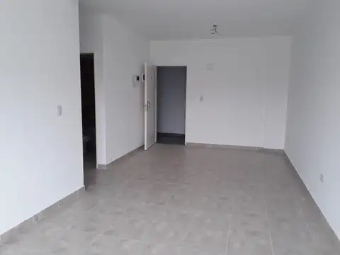 Departamento en Alquiler con 1 cochera