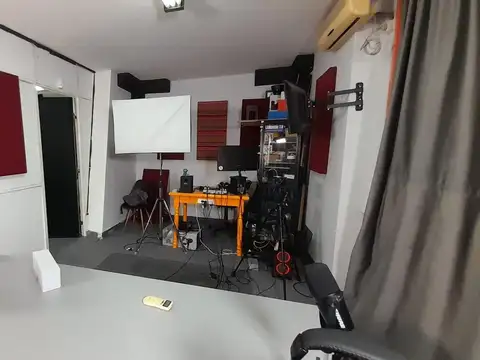 Oficina en Alquiler en Recoleta, $ 200.000