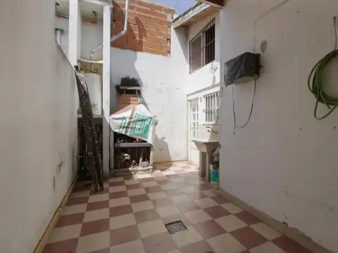 Depto Tipo Casa 2 ambientes con 1 baño