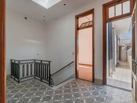 Depto Tipo Casa 4 ambientes con 2 baños