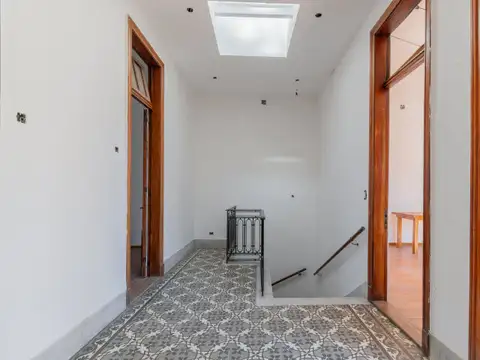 Avenida Juan Bautista Alberdi 4800, Piso 2