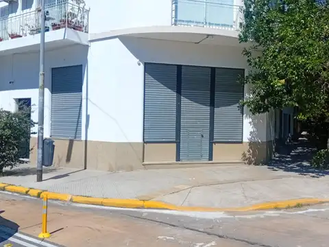 Local en esquina 60 mts 2