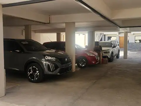 Depto Tipo Casa en Venta con 1 cocheras