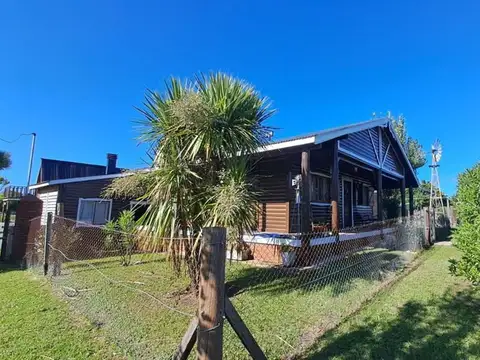 VENTA DE CASA CABAÑA CON MOLINO MAR DEL SUR
