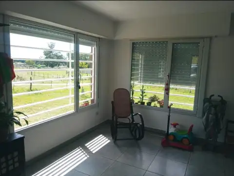 Casa 3 ambientes con 2 baños