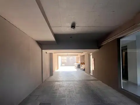 MONOAMBIENTE EN VENTA CON BALCÓN - BUENA UBICACIÓN EN REMEDIOS DE ESCALADA