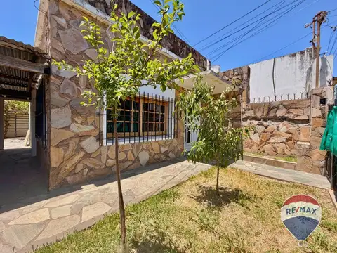 CASA EN VENTA EN LA PLATA - LOS HORNOS