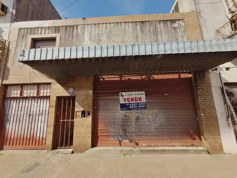 Lote con Local, Vivienda y Galpón - ¡ Gran Oportunidad ! 
