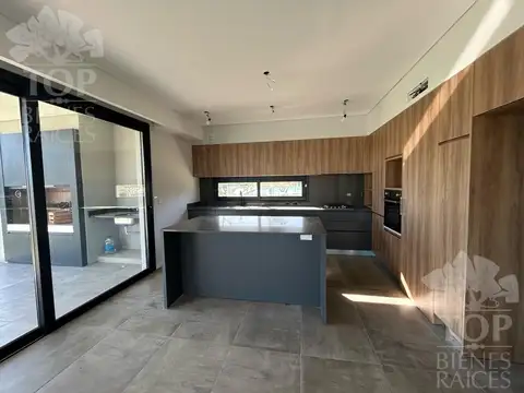 Casa a la laguna a estrenar en Canton Islas