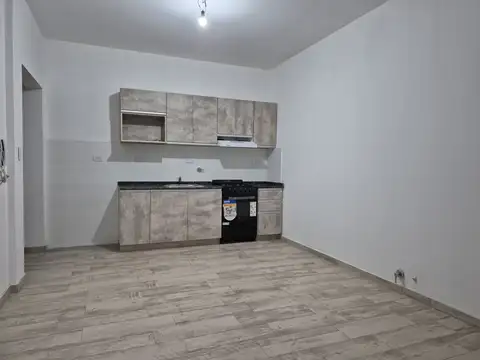 Depto Tipo Casa en Alquiler de 3 ambientes