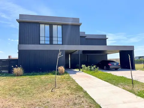 Casa en Venta 3 dormitorios en San Sebastian, Escobar
