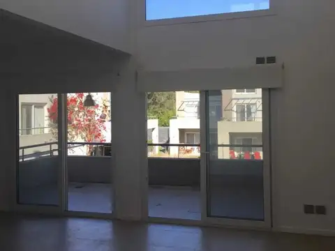 Departamento en Alquiler con 1 cocheras