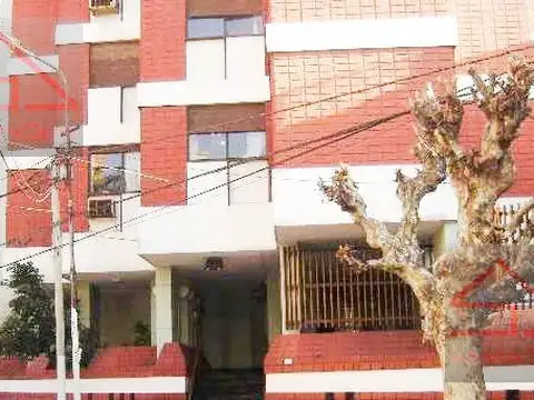 Venta - Departamento 4 amb. c/ cochera y baulera - Ramos Mejia Sur