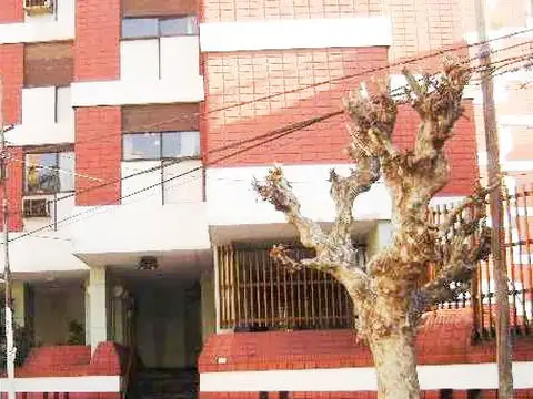 Venta - Departamento 4 amb. c/ cochera y baulera - Ramos Mejia Sur
