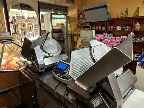 FIAMBRERIA - ALMACEN - SANDWICHERIA