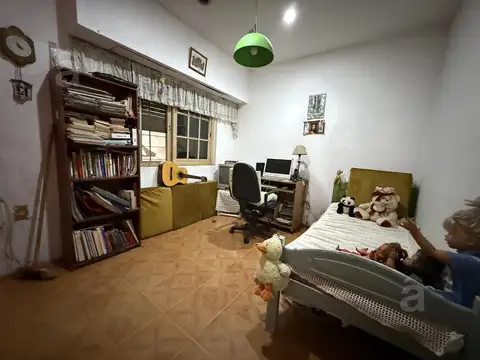 Depto Tipo Casa 4 ambientes con 2 baños