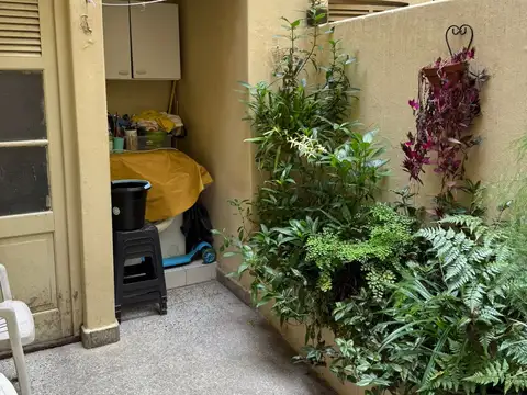 MUY LINDO DEPARTAMENTO 3 AMB AMPLIOS CON PATIO