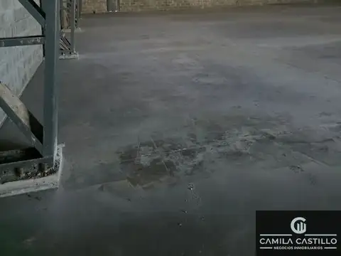 Galpón en alquiler de 900m2 ubicado en Francisco Álvarez