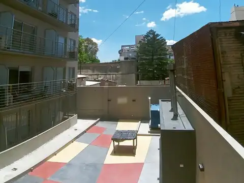 Depto en alquiler en La Boca. Apto Profesional. Laundry,  Piscina, Solarium, Parrilla. Próximo a Caminito