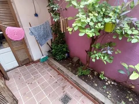 Cerrito 1300 , Piso 0