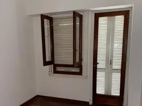 Calle 59 entre 14 y 15 Nº981