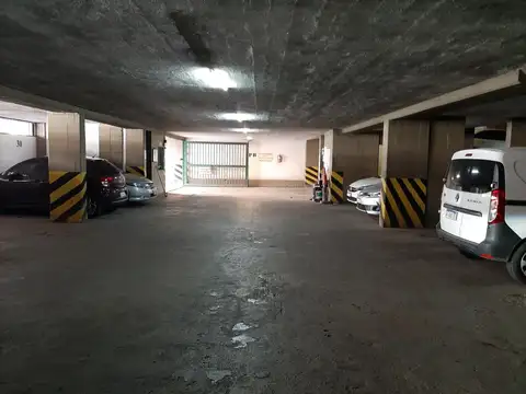 Venta cochera microcentro