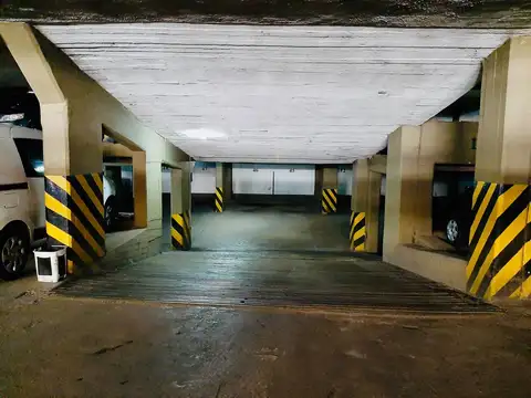 Venta cochera microcentro