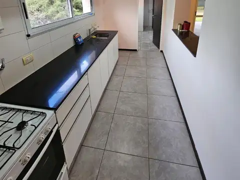 CASA EN PUEBLO ESTHER