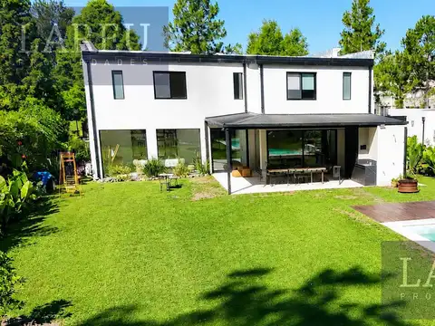 Barrio Pilar Privado