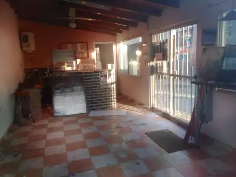 Local - Alquiler - Argentina, Tres de Febrero - 25 DE MAYO 358