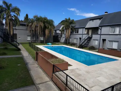 Departamento en Venta en Condominio  2 ambientes Villa Morra Pilar