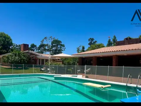 Casa en alquiler temporario c/ cochera en San Rafael
