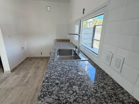 Depto Tipo Casa en Venta en Neuquén, USD 240.000