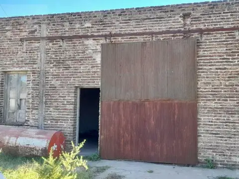 Calle Rivadavia esq Echeverría 500